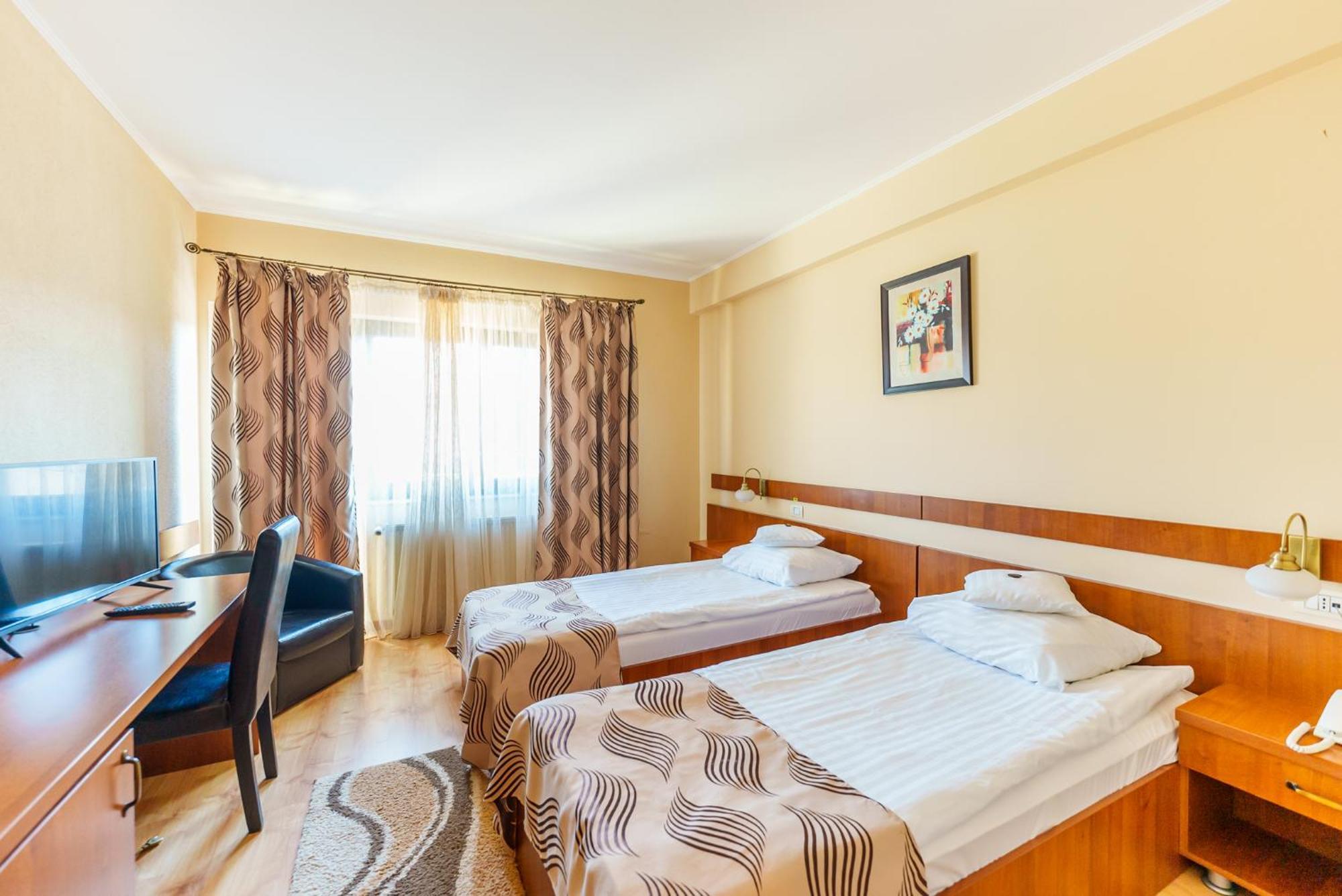 Hotel Crisana Arad Exterior photo