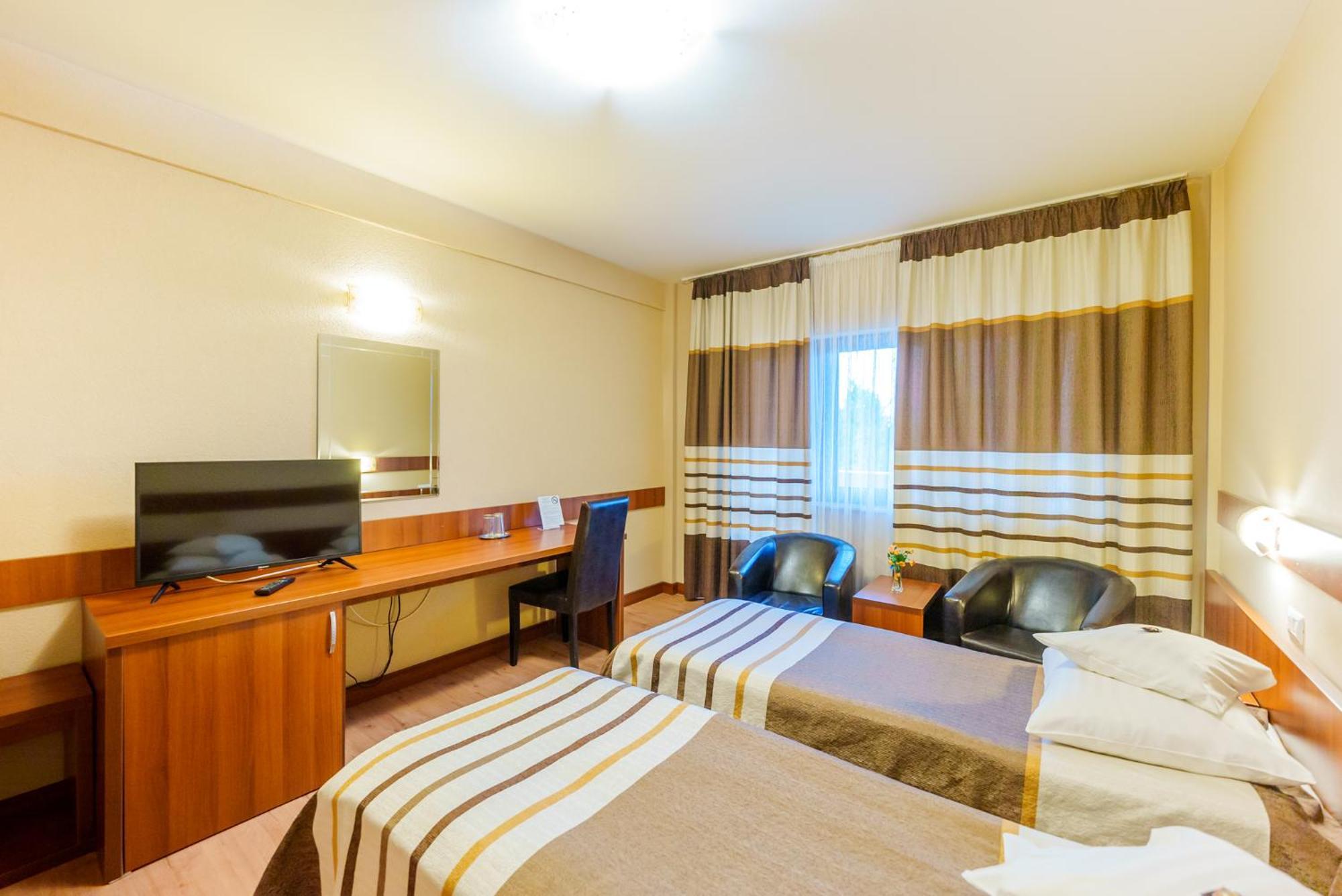 Hotel Crisana Arad Exterior photo